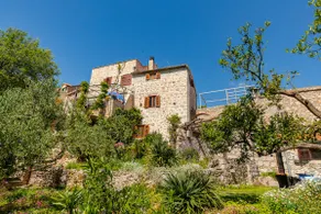Natural Stone House with Sweeping Sea Views - Image 2