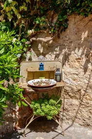 Natural Stone House with Sweeping Sea Views - Image 4