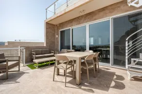Yellow Hill Penthouse - Image 5