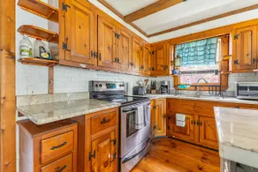 Cozy 3B2Ba Home with huge backyard - Image 2