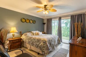 Unique 2 Bedroom / 2 Bath Condo in Myrtle Beach - Image 2