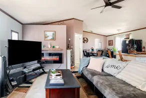 Creekside Hideaway - Image 2