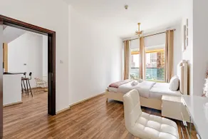 Lake view apartment in JLT - Image 3