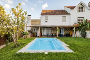 Bright house with garden, game room and pool - Image 4