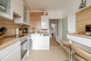 Brand new. City Centre. Air Condition. 66qm2 - 5* - Image 5