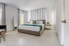 Las Palmas • Jacuzzi • Ideal for Families and Groups - Image 4
