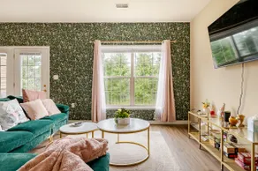 The Holiday Hideaway | 3 BR 2.5 BA Chambersburg - Image 5