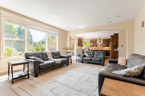 Entire Place, private, 5 BR Easy access - Image 2