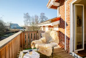 70 m² old building apartment renovated, large, solid bed - Image 5