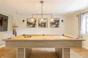 Private Farmhouse in Cheshire, 4 Bedrooms, Hot Tub - Image 3