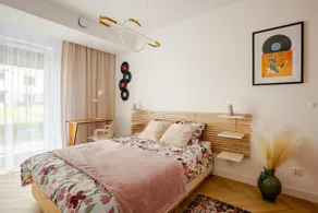 Cozy Terrace Apt | Park & Lake | 15 min to Center - Image 5