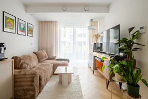 Cozy Terrace Apt | Park & Lake | 15 min to Center - Image 2