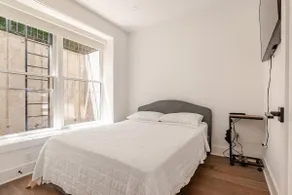 The Petworth Getaway w/ free parking - Image 3