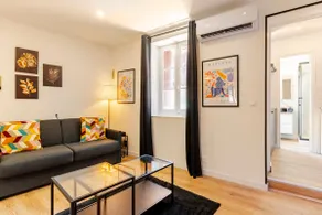 Le Galilée – Quiet Air-Conditioned Studio in Downtown - Image 4