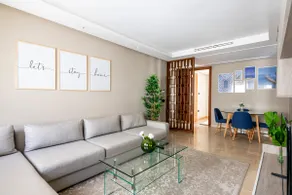 Chic & Stylish 2 Bedrooms /Casa city center/Garage - Image 2