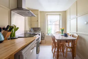Elegant 3 bed High Street apartment in Uppingham - Image 5