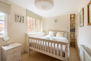 Elegant 3 bed High Street apartment in Uppingham - Image 4