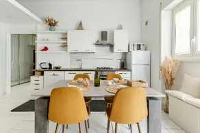 HOMAS ROMA [near Metro B] 15 min to City Center - Image 2