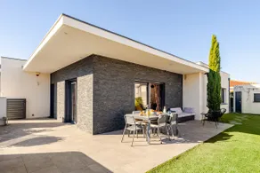 Villa with Hot Tub, Pool, Air Conditioning, Wi-Fi, Parking, Golf Course & Lake - Image 3