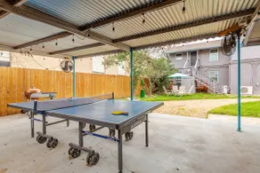 5 Bedroom w/ Ping Pong & Games! Grilling & More! - Image 2
