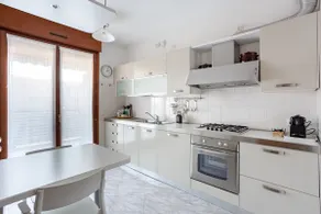 Three-room apartment, 2 bedrooms, 2 bathrooms, with garage • Linate - Image 5
