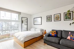 Bright Studio in trendy area - Image 2