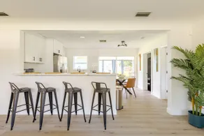 Entire Home in Clearwater - Image 5
