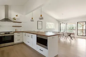 “The Hideaway”/ALL NEW/Lux 4-bdrm/ Location/Views - Image 4
