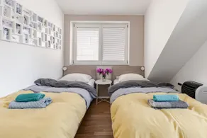 Ljubljana Riverbank Apartment in City Centre - Image 3