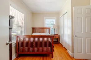 The Historic Chestnut House - Image 2