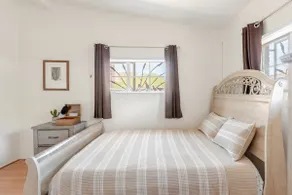 Parkside stay on 4th Ave • Near UofA & Downtown - Image 4