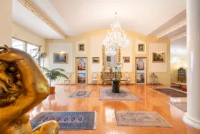 Luxury villa with spa, pool, park - events - Image 4