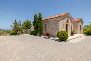 Seistron Villa | Piano & Views Close to Knossos - Image 3