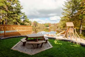Beautiful Lakefront Onsite Pool/Spa/Boats & Beach - Image 5