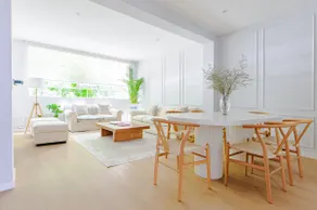 Elegant 3 Rooms, 3 terrace Apt - Ideal Location - Image 2