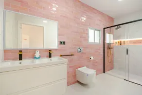 Country house with private pool and garden - Image 2