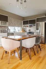 Judkins Modern Manor - Image 3