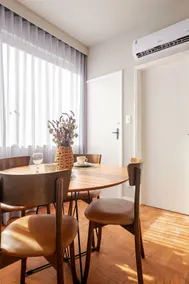 Elegant apartment 3 minutes from the beach - Porto da Barra - Image 3