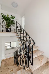 Luxury Apartment Marz - Image 4