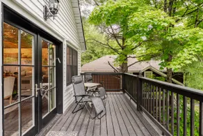 Romantic Lakeview Cottage - Image 3