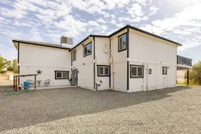 Spacious home away from home - Image 5
