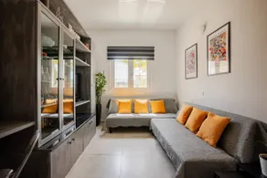Adorable Farm House in Olive Valley - Image 3