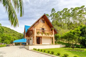 Comfortable country house with waterfalls and pool - Image 2