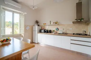 6 guests, air conditioning, parking, near the center - Image 5