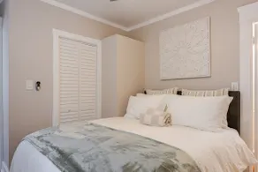 The Broadway Bungalow - Image 4