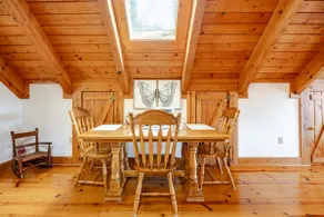 come and stay at bird song hill - Image 3