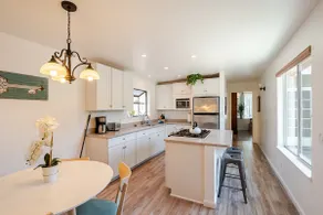 Charming Sonoma Cottage 2BD and 2BA Close to Plaza - Image 4