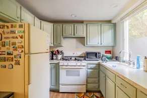 Home away from home in beautiful Burlingame! - Image 4