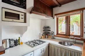 Lovely studio in wildlife garden - Image 5