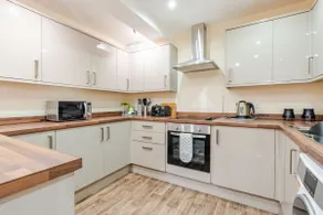 Cosy Modern Flat, Cockermouth, Sleeps 4 - Image 4